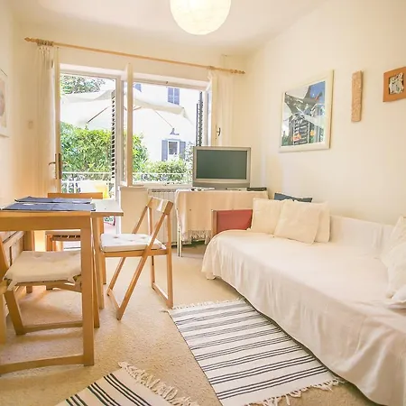 Prekalj Jelena פורץ