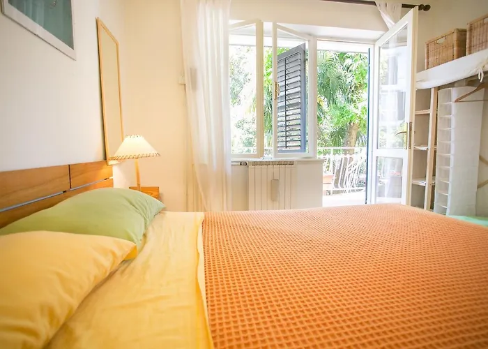 Prekalj Jelena פורץ